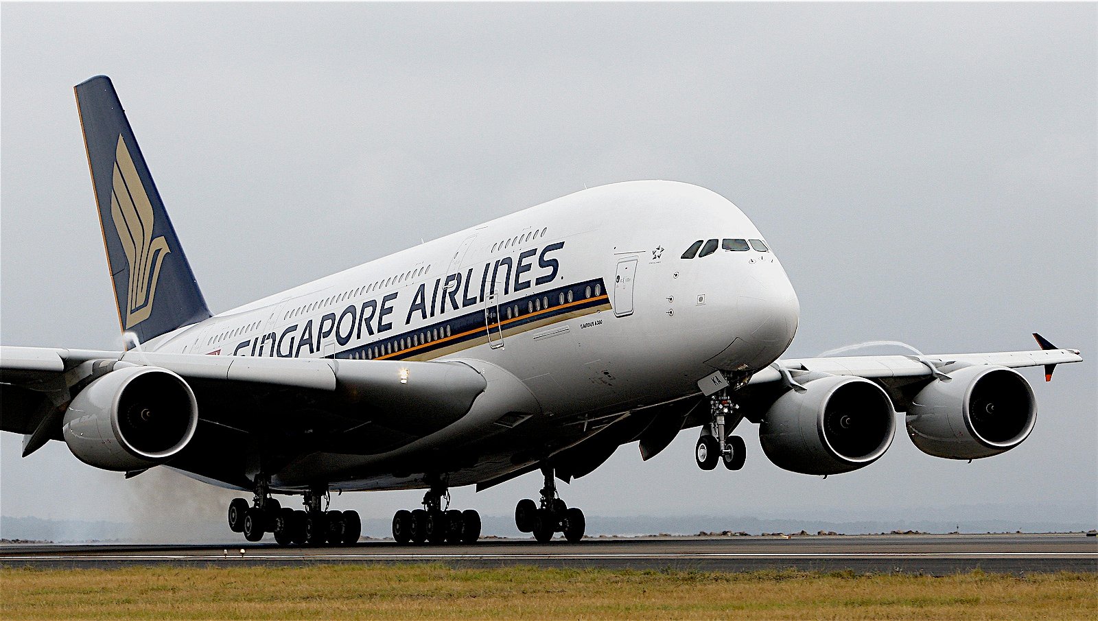 ve_may_bay_gia_re_singapore_airlines