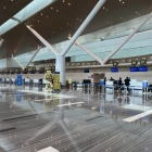 Từ 1/12: Hành Khách Không Gửi Hành Lý Sẽ Làm Thủ Tục Bằng VNeID Hoặc Tại Kiốt Tự Phục Vụ